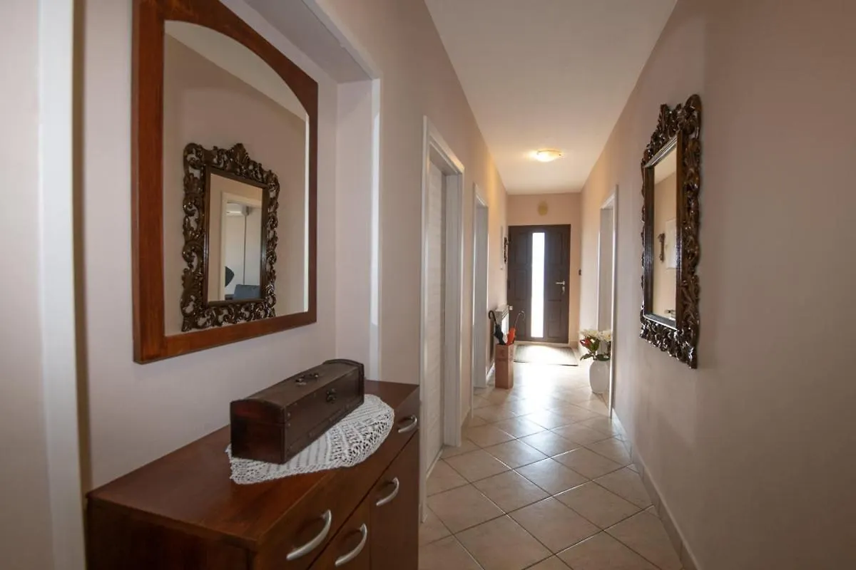 Apartman Elvis Lovran